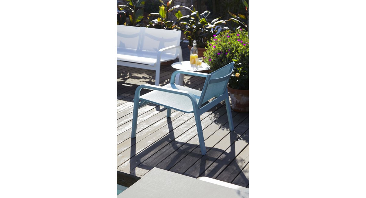 Sillas de exterior Stack | MINIM – mobiliario e iluminación de diseño